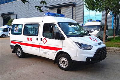 江鈴特順短軸監(jiān)護型救護車,江鈴救護車價格,-救護車生產(chǎn)廠家