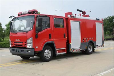 國(guó)六五十鈴3-3.5噸水罐泡沫消防車